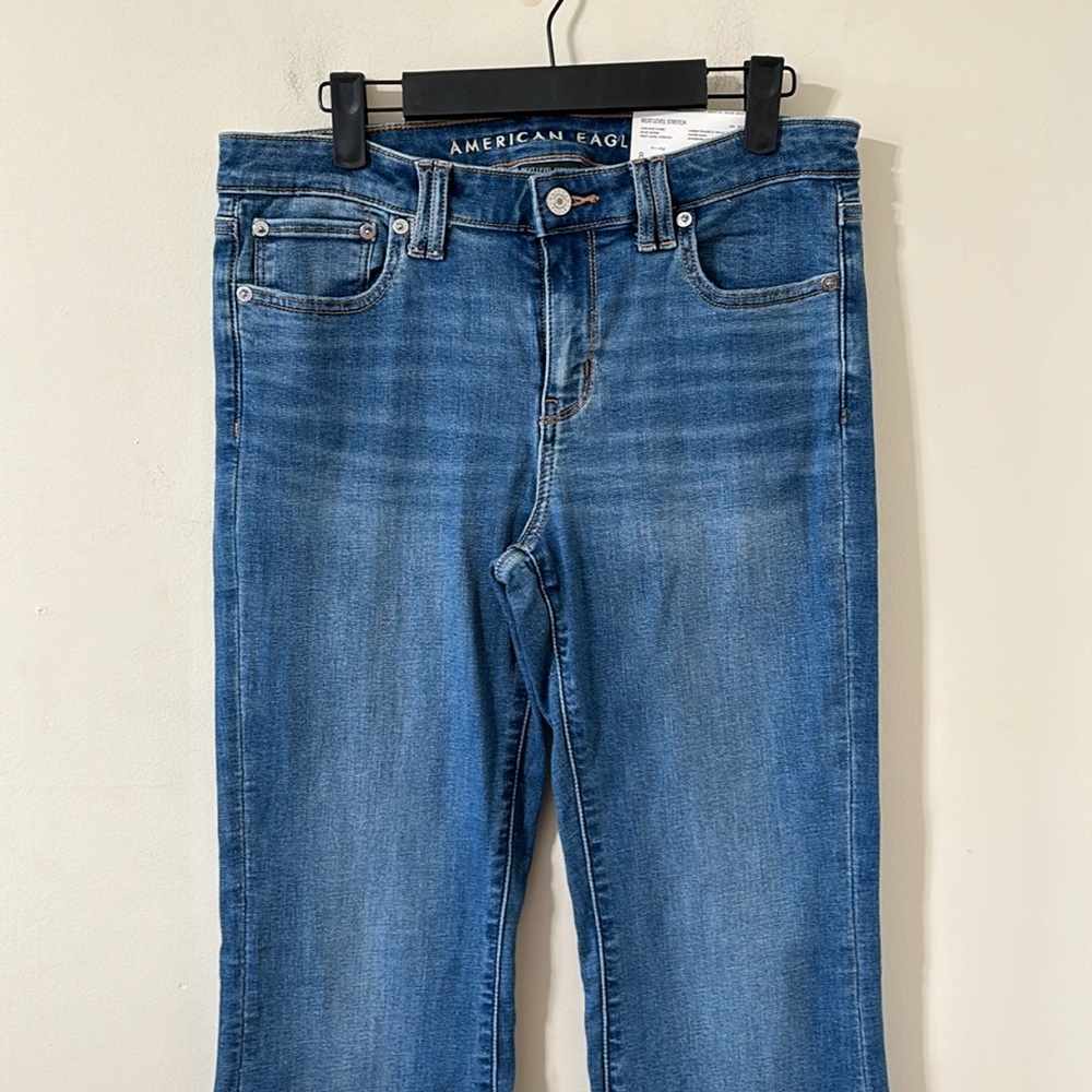American Eagle Next Level Stretch Medium Wash Low Rise Flare Denim Jean Sz 8 NWT - Picture 2 of 12